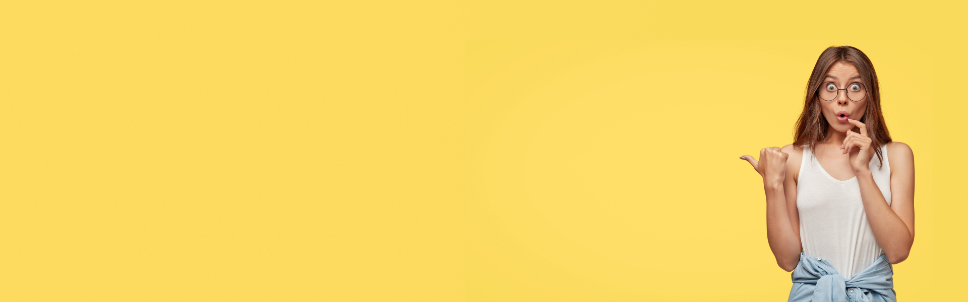 Девушка удевленная